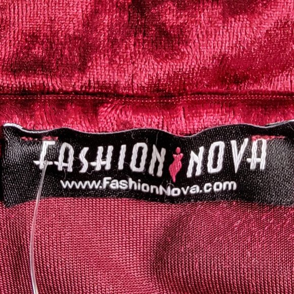 NWT Fashion Nova Burgundy Crushed Velvet Dress- Size M - Picture 5 of 8